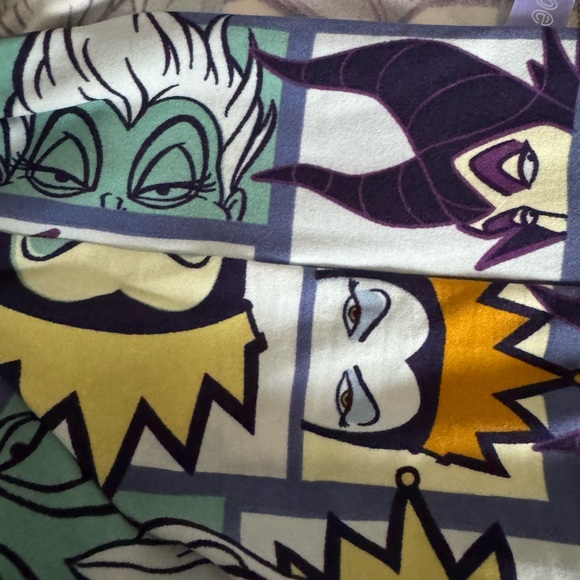 TC LulaRoe Disney Leggings - Multi-Villain (OG release) - Blue/Purple colorwave - Picture 4 of 4